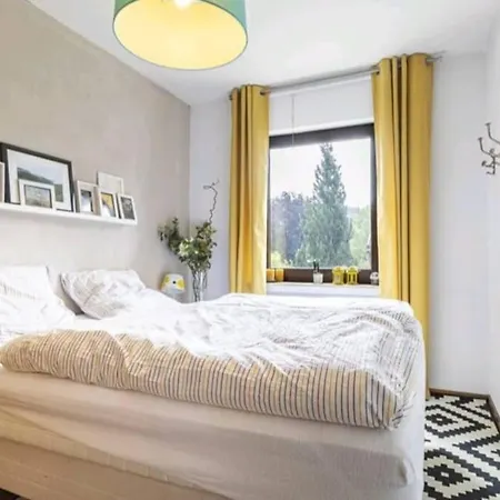 Appartement Mit Kamin-sonnendurchflutet-balkon *